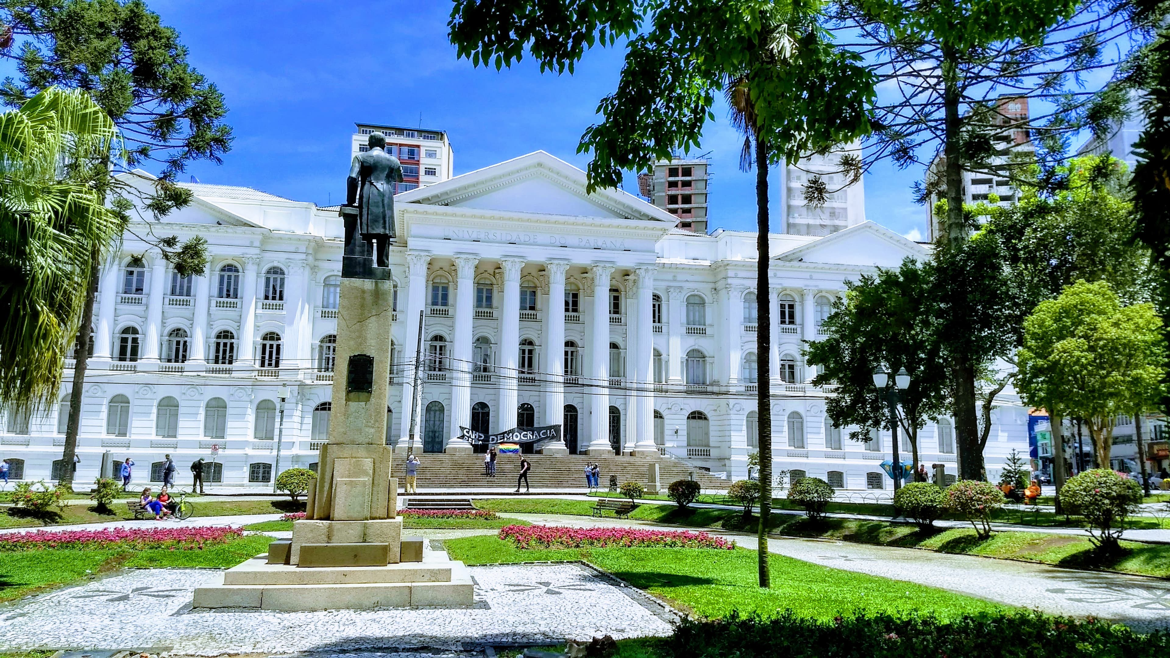 Universidade Federal do Paraná - 1