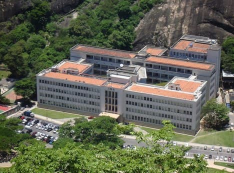 Instituto Militar de Engenharia - 1