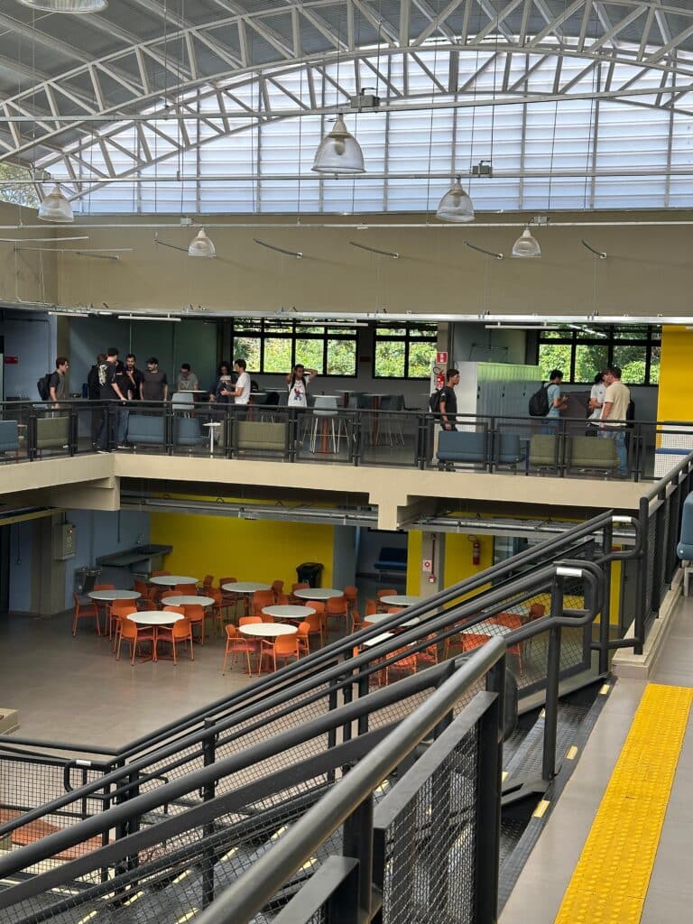 Escola Superior de Tecnologia e Educação de Rio Claro - 1