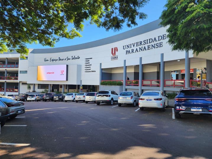 Universidade Paranaense - 1